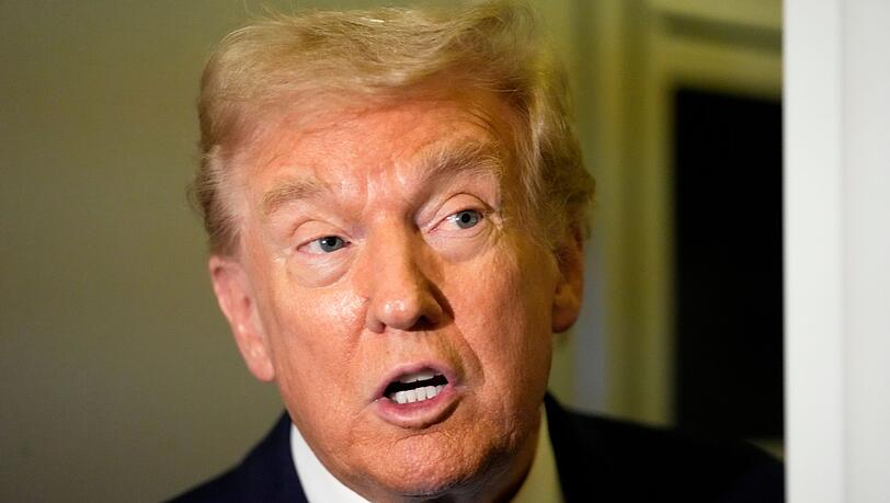 US-Präsident Trump kündigt zusätzliche Zölle gegen Kanada an. US-Präsident Trump kündigt zusätzliche Zölle gegen Kanada an.