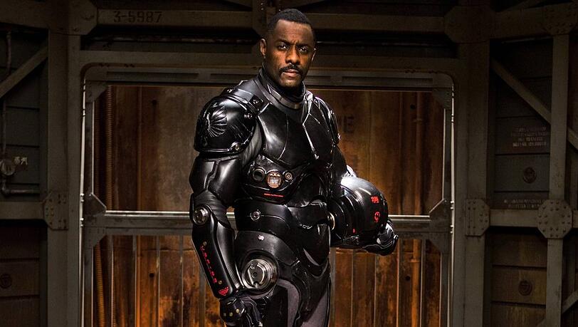 "Pacific Rim": Marschall Stacker Pentecost (Idris Elba) und seinem Jaeger-Projekt sollen die Welt vor der kompletten Zerstörung zu bewahren.