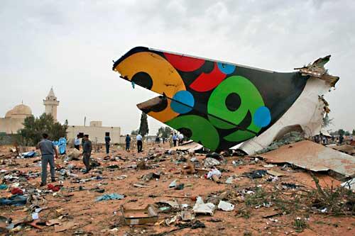 Trümmer des Airbus A 330 an der Absturzstelle