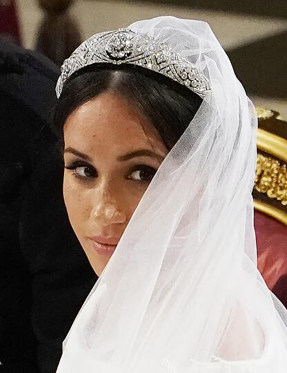 Das Brautkleid von Meghan Markle war mit 53 Blüten bestickt