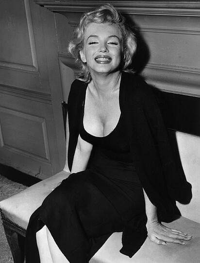 Marilyn Monroe stirbt am 5. August 1962 im Alter von nur 36 Jahren an einer Überdosis Barbiturate.