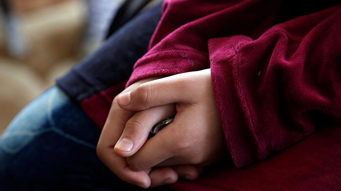 Schätzungen zufolge leben allein in Deutschland rund 75.000 von Genitalverstümmelung Betroffene, mehr als 20.000 Mädchen gelten als gefährdet (Symbolfoto).