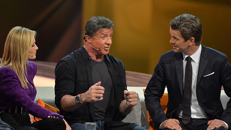 Die Macher schienen sich mehr Mühe bei der Auswahl der Gäste gegeben zu haben: Hier plaudert Markus Lanz mit "Rocky"-Schauspieler Sylvester Stallone und dem neuen Superstar des deutschen Schlagers, Helene Fischer. Die Macher schienen sich mehr Mühe bei der Auswahl der Gäste gegeben zu haben: Hier plaudert Markus Lanz mit "Rocky"-Schauspieler Sylvester Stallone und dem neuen Superstar des deutschen Schlagers, Helene Fischer.