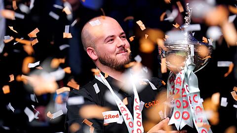 Luca Brecel ist der neue Snooker-Weltmeister.