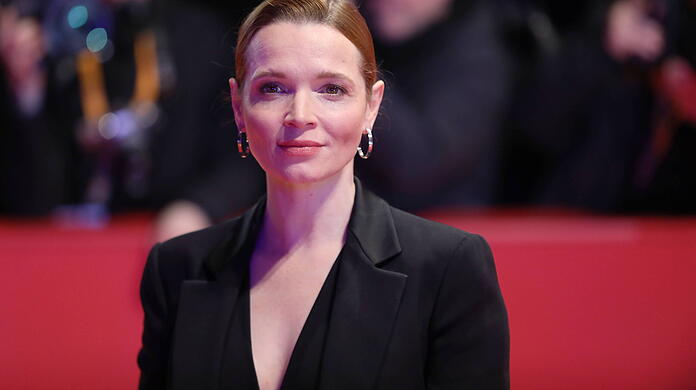 Karoline Herfurth ist eine echte Powerfrau. Nun möchte sich die Schauspielerin eine wohlverdiente Auszeit gönnen.