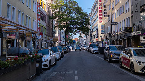 Die Schillerstra&szlig;e im s&uuml;dlichen Bahnhofsviertel: Hier ist seit zwei Jahren auch das K&ouml;sk zuhause. Jetzt ist schon wieder Schluss &ndash; und ein erneuter Umzug steht an-