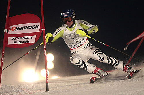 Das Weltcup-Rennen auf dem Olympiaberg war letztes Jahr ein voller Erfolg: 25 000 begeisterte Zuschauer. Aufgrund des milden Winters steht die diesjährige Auflage des Neujahrsrennen auf der Kippe.