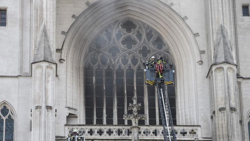 Bei dem Kathedralen-Brand in Nantes wurde unter anderem die Hauptorgel zerstört. Bei dem Kathedralen-Brand in Nantes wurde unter anderem die Hauptorgel zerstört.