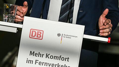 Bund und Bahn wollen mit mehreren Sofortprogrammen den Komfort und sicherheit f&uuml;r Reisende verbessern - trotz weiter hoher Unp&uuml;nktlichkeit.