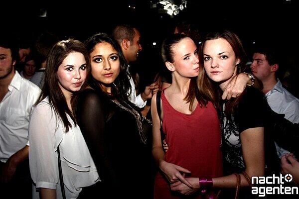 10 Jahre select-effect im P1 (Freitag 16.12.2012). Noch mehr Fotos sehen sie unter: www.nachtagenten.de.