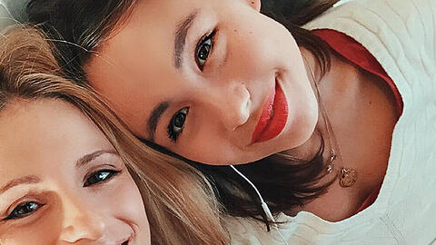 Es könnten Schwestern sein: Michelle Hunziker und ihre Tochter Aurora Ramazzotti (re.)