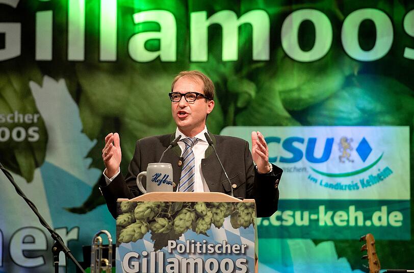 Politischer Schlagabtausch mit Verkehrsminister Alexander Dobrindt (CSU) beim Gillamoos-Frühschoppen.