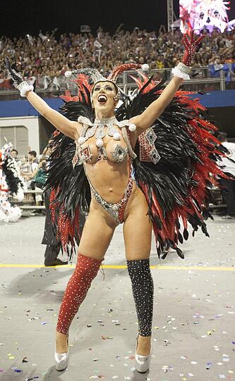 Bunt, sexy, fröhlich - Karneval in Brasilien
