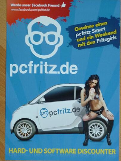 Kleines Auto, scharfe Braut: Die Werbung von "PC Fritz".