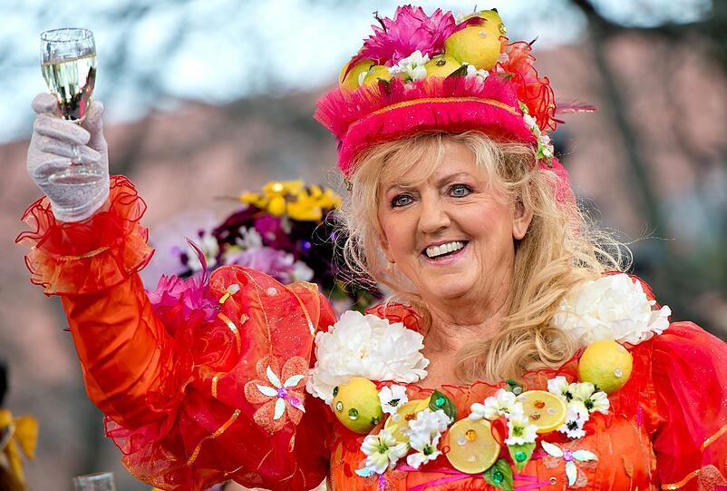 Mit dem «Tanz der Marktweiber» wird traditionell die närrische Zeit in der bayerischen Landeshauptstadt beendet.