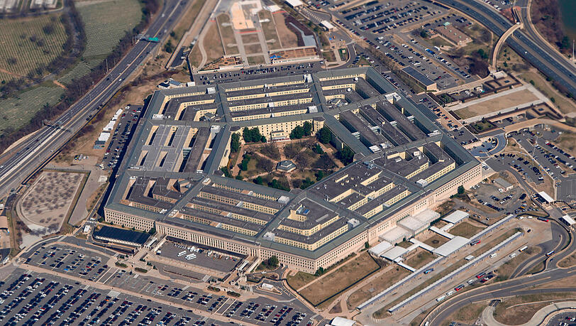 Das Pentagon ist von der Air Force One aus zu sehen, die &uuml;ber Washington fliegt.