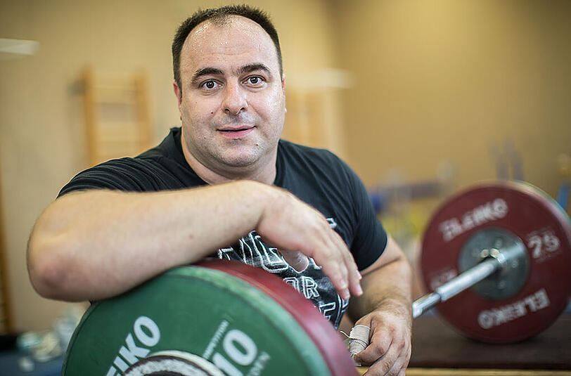 Almir Velagic rechnet mit seiner Sportart ab.