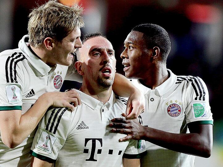 Toni Kroos (l), Franck Ribéry und David Alaba nach dem 1:0-Führungstreffer.