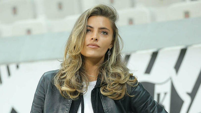 Sophia Thomalla arbeitet gezielt am Muskelaufbau.
