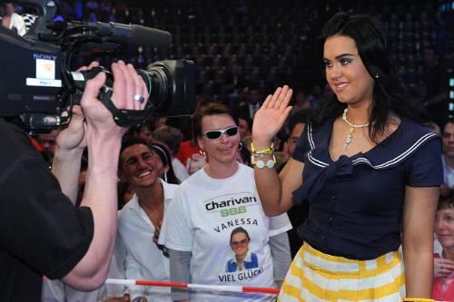 Ausgeschieden: Vanessa verabschiedet sich winkend von DSDS.
