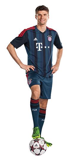 Das neue Champions League Trikot des FC Bayern für die Saison 2013/2014. Die Bilder