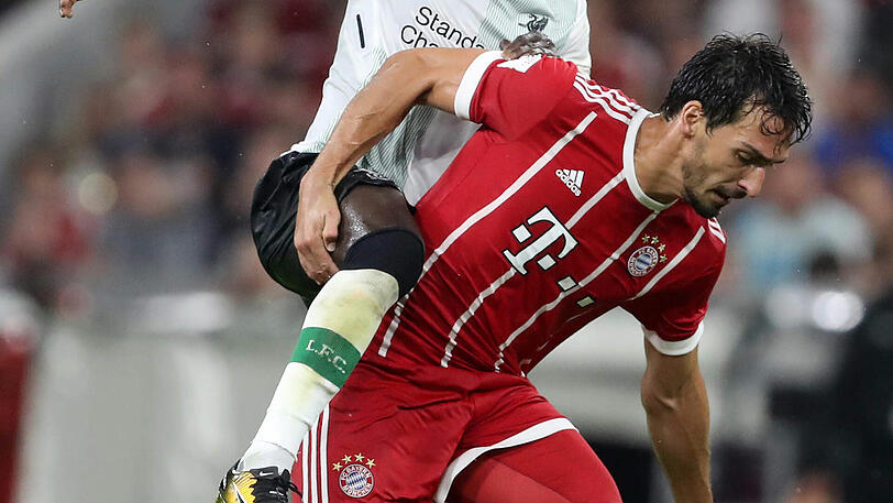 MATS HUMMELS: NOTE 3.
Hinterließ noch den besten Eindruck in der unsicheren Bayern-Abwehr. Gutes Stellungsspiel. Gewann viele Zweikämpfe und versuchte sich im Spielaufbau einzubringen.