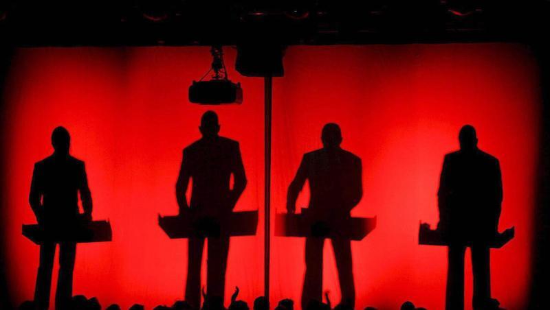 Die deutsche Band Kraftwerk beim 39. Montreux Jazz Festival 2005. Die deutsche Band Kraftwerk beim 39. Montreux Jazz Festival 2005.