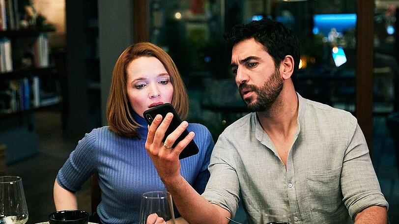 Elyas M'Barek und Karoline Herfurth in "Das perfekte Geheimnis"