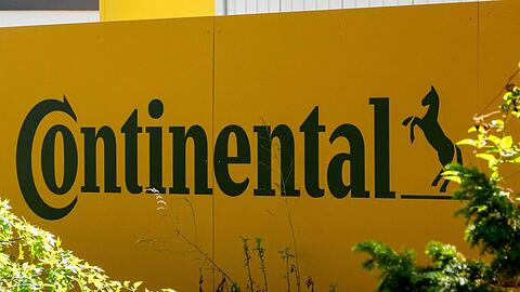 Der Zulieferer Continental will sich von seiner Automotive-Sparte trennen und streicht vorher noch einmal 3.000 Stellen. (Archivbild)