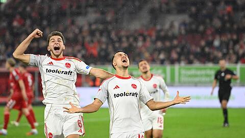 Der Einsatz vom Adam Markhiev (l) ist fraglich. (Archivbild)