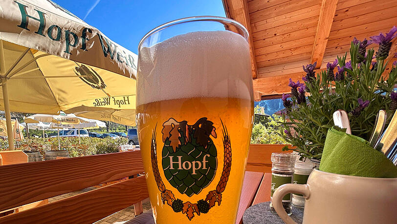 Hopf gehört zu Hacker-Pschorr, einem Tochterunternehmen der Paulaner Brauereigruppe. Diese befindet sich zu 70 Prozent im Besitz der Schörghuber-Gruppe und zu 30 Prozent zur Heineken-Gruppe. Jetzt übernimmt Tegernseer.