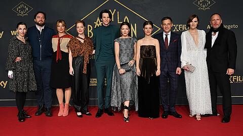 Der "Babylon Berlin"-Cast feierte am Montagabend die Premiere der dritten Staffel in Berlin