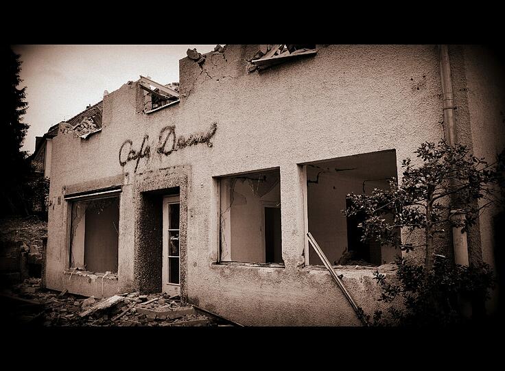 Das Cafe Deml wird abgerissen.