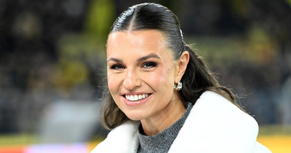 Neben-Mats-Hummels-Laura-Wontorra-ist-f-r-die-Fu-ball-WM-im-Einsatz