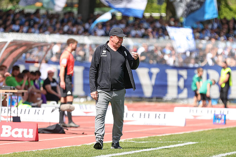 Nicht zufrieden mit dem Auftritt seiner Mannschaft: Sechzig-Trainer Markus Kauczinski.