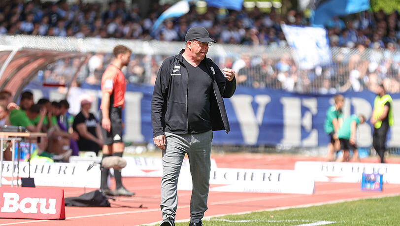 Nicht zufrieden mit dem Auftritt seiner Mannschaft: Sechzig-Trainer Markus Kauczinski.