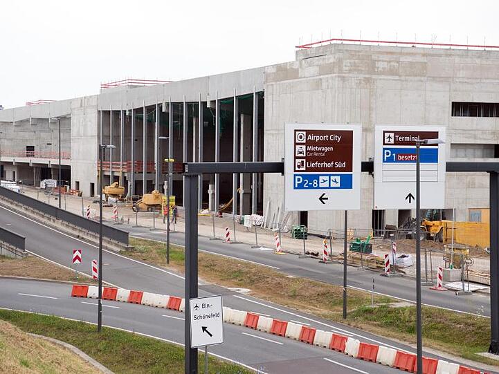 Auch beim Bau des Terminals 2 am künftigen Hauptstadtflughafen BER gibt es Verzögerungen.