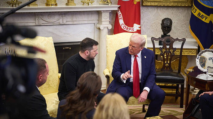 Eklat im Weißen Haus: Trump überzieht Selenskyj lautstark mit Vorwürfen.