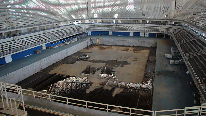 Die Olympia-Schwimmhalle in Rio de Janeiro (Brasilien). Vor einem halben Jahr glänzte hier noch US-Schwimmhalle Michael Phelps.