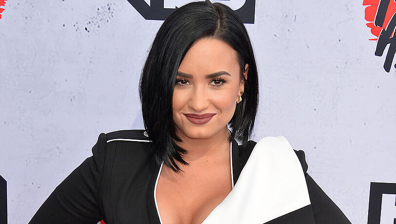 Demi Lovato trägt ihre Haare aktuell wieder so kurz wie bereits im Jahr 2016 Demi Lovato trägt ihre Haare aktuell wieder so kurz wie bereits im Jahr 2016
