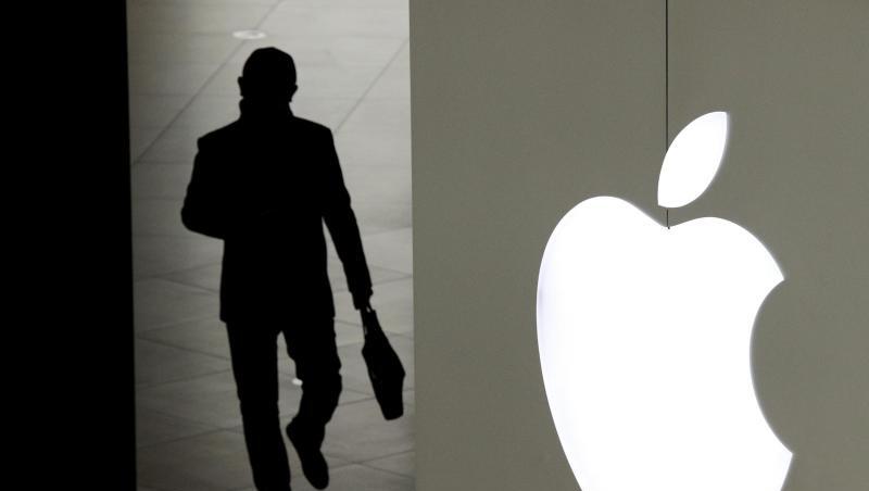 Für Apple war die Panne schmerzhaft, denn der iPhone-Konzern wirbt gerade mit der Komplett-Verschlüsselung und Sicherheit seiner Dienste. Für Apple war die Panne schmerzhaft, denn der iPhone-Konzern wirbt gerade mit der Komplett-Verschlüsselung und Sicherheit seiner Dienste.