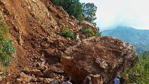 Mindestens 34 Menschen starben bislang in Nepal.
