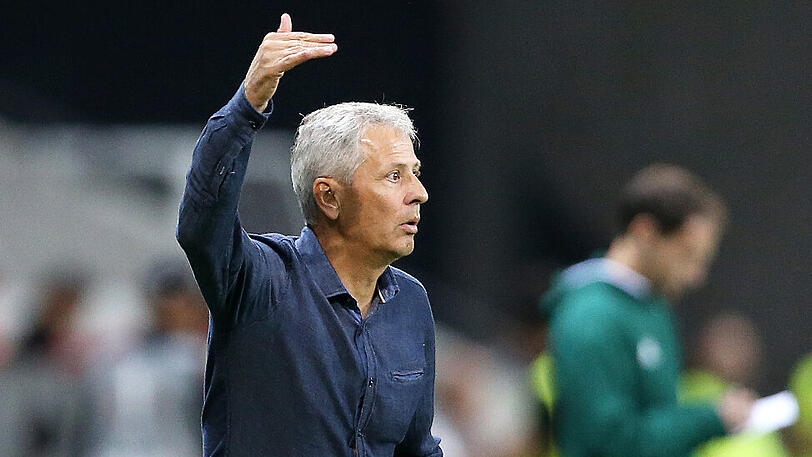 Lucien Favre (OGC Nizza): Der Schweizer steht noch bis 2019 in Frankreich unter Vertrag, verfügt aber angeblich für den Falle eines Sommerwechsels über eine drei bis fünf Millionen Euro schwere Ablöseklausel. Der 60-Jährige ist auch bei Borussia Dortmund ein Thema. Dort hat Peter Stöger wie Heynckes in München nur bis zum Saisonende einen Vertrag.