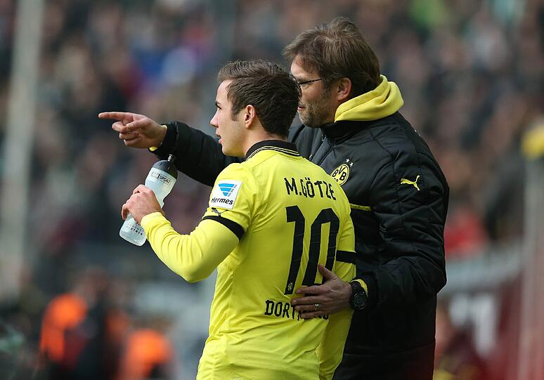 &bdquo;Wir sind Marios Vater sehr dankbar, dass er damals aus dem 
Allgäu nach Dortmund gezogen ist.&ldquo; (Dortmunds Trainer Jürgen Klopp 
im Oktober 2010).