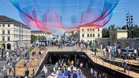 Blick auf den Odeonsplatz während der IAA. So etwas soll es in Zukunft nicht mehr geben, fordert unter anderem die ÖDP/München Liste in ihrem Antrag.