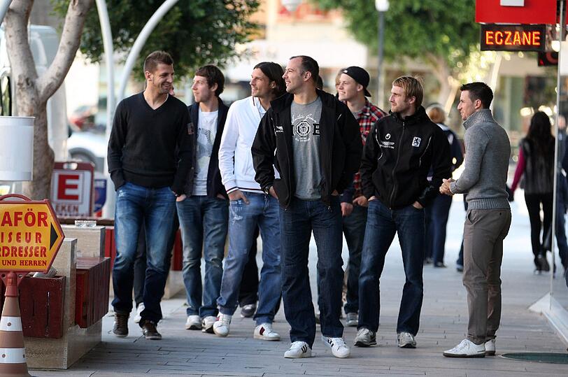 Die Löwen unterwegs in Belek: Am Dienstag gönnten sich die Spieler des TSV 1860 eine Auszeit und erkundeten die Stadt - die Bilder.