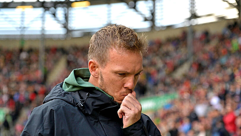 Für Julian Nagelsmanns FC Bayern setzte es am 7. Spieltag der Saison 2022/23 in Augsburg die erste Niederlage.