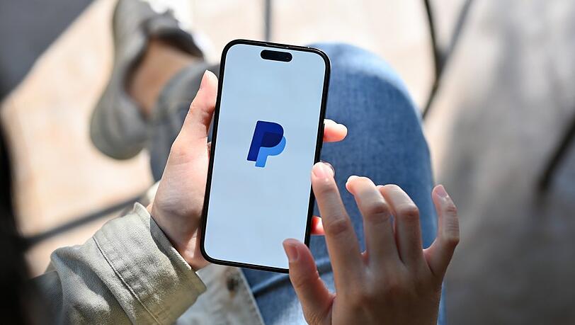 PayPal ist einer der weltweit am weitesten verbreiteten Online-Bezahldienste. PayPal ist einer der weltweit am weitesten verbreiteten Online-Bezahldienste.