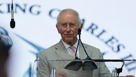 K&ouml;nig Charles bei seiner Rede in Nassau.