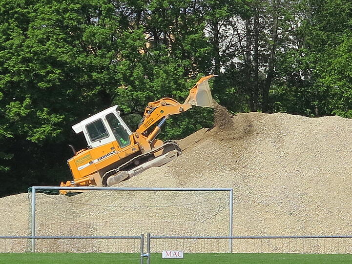 Beim SVN Sportpark wird derzeit fleißig gewerkelt. AZ-Leser Djordje Matkovic hat das mit seiner Kamera dokumentiert.